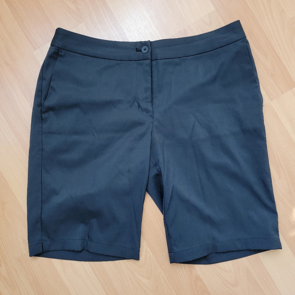 Nike golf shorts
